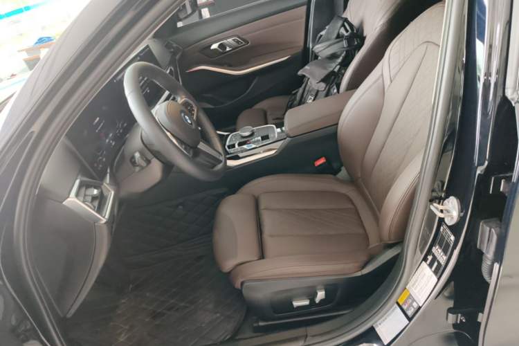 Used BMW i3  Left Front Seat