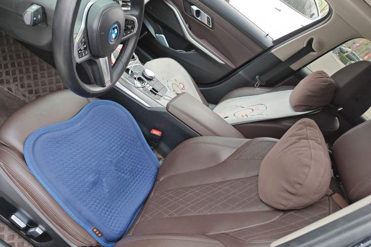 Used BMW i3 2023 eDrive 40 L Midnight Edition Left Front Seat