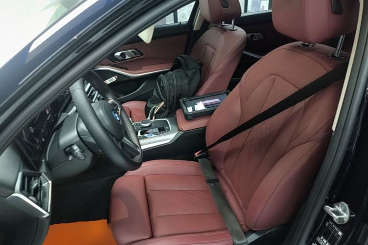 Used BMW i3 2023 eDrive 40 L Midnight Sports Package Left Front Seat