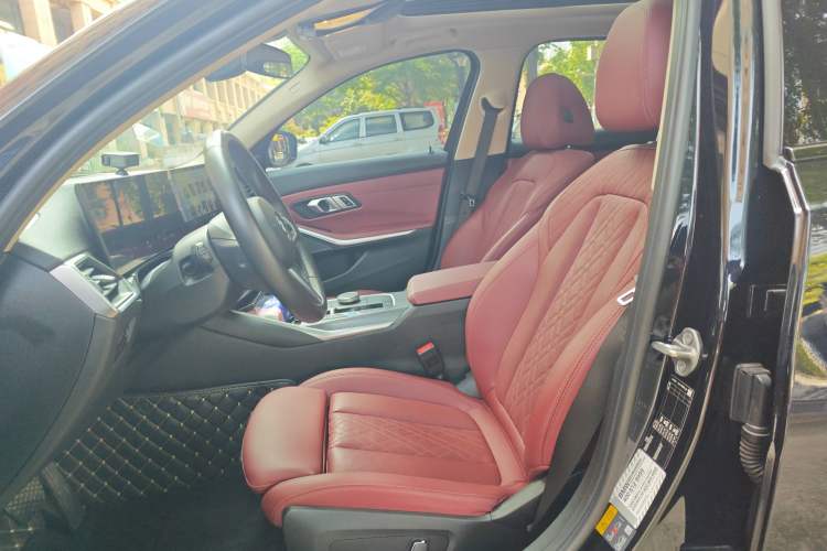 Used BMW i3 2023 eDrive 40 L Midnight Sports Package Left Front Seat