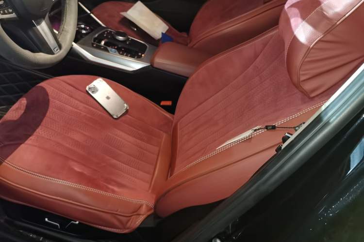 Used BMW i3 2023 eDrive 40 L Midnight Edition Left Front Seat