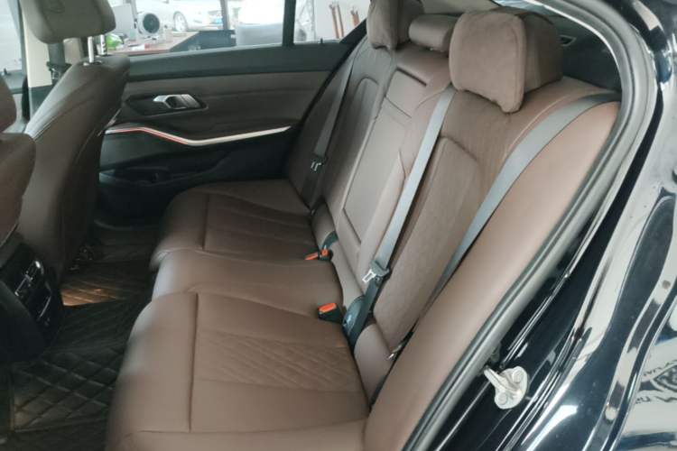 Used BMW i3  Left Rear Seat