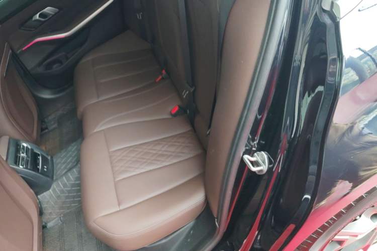 Used BMW i3 2023 eDrive 40 L Midnight Edition Left Rear Seat