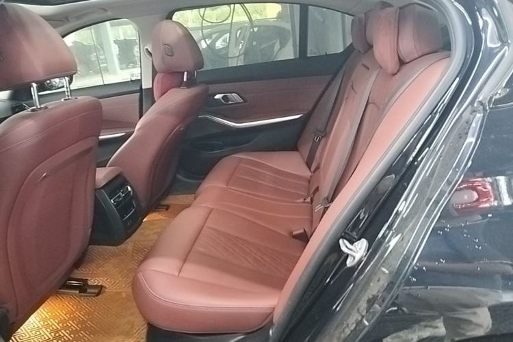 Used BMW i3 2023 eDrive 40 L Midnight Edition Left Rear Seat