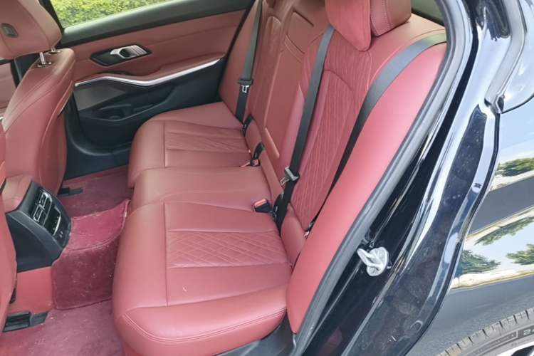 Used BMW i3 2023 eDrive 40 L Midnight Edition Left Rear Seat
