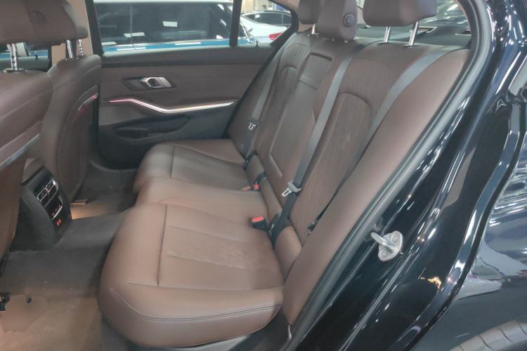 Used BMW i3 2023 eDrive 40 L Midnight Edition Left Rear Seat