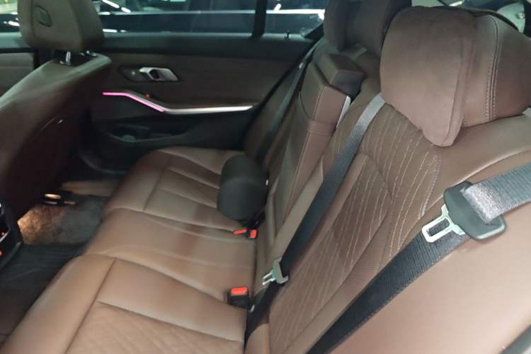 Used BMW i3 2023 eDrive 40 L Midnight Sports Package Left Rear Seat
