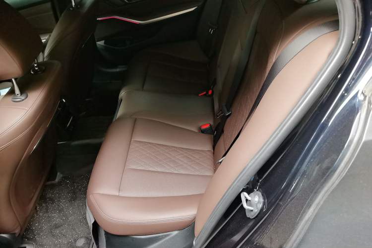 Used BMW i3 2023 eDrive 40 L Midnight Edition Left Rear Seat
