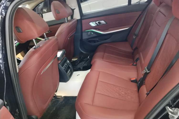 Used BMW i3 2023 eDrive 40 L Midnight Edition Left Rear Seat