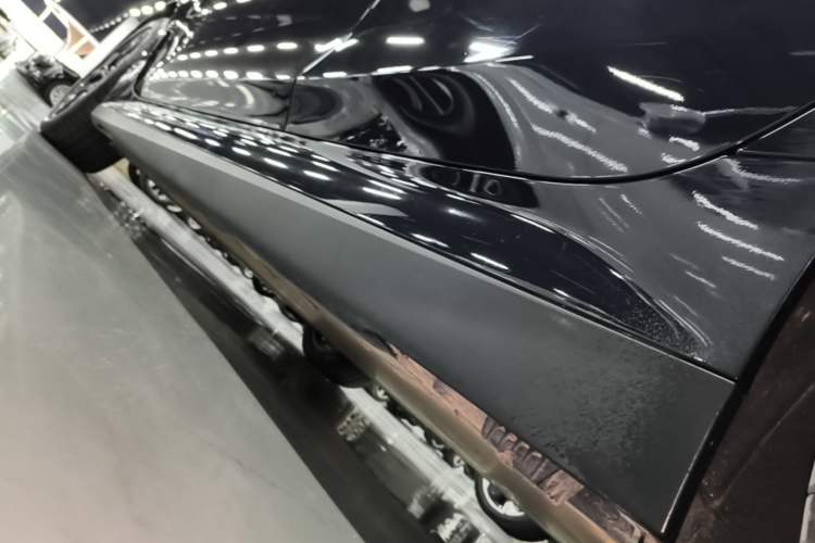 Used BMW i3 2023 eDrive 40 L Midnight Edition Left Side Sill