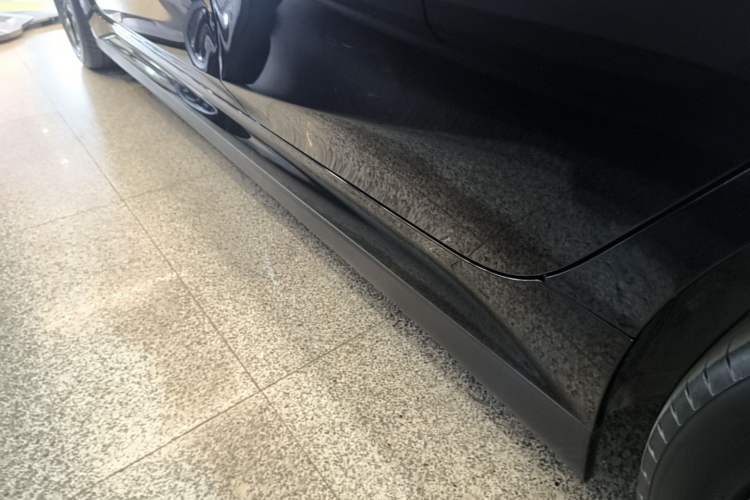 Used BMW i3 2023 eDrive 40 L Midnight Edition Left Side Sill