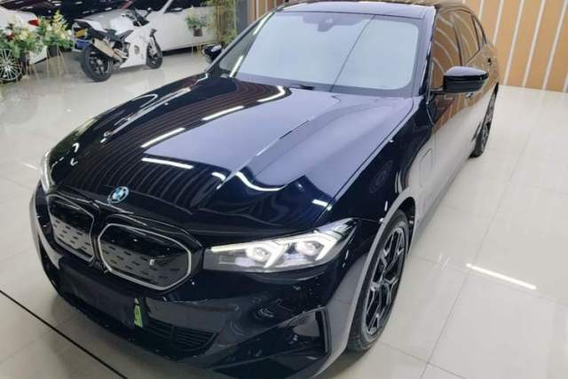 Used BMW i3 2023 eDrive 40 L Midnight Sports Package