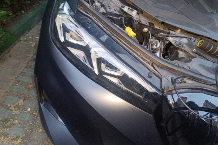 Used BMW i3 2023 eDrive 40 L Midnight Edition Right Front Headlight
