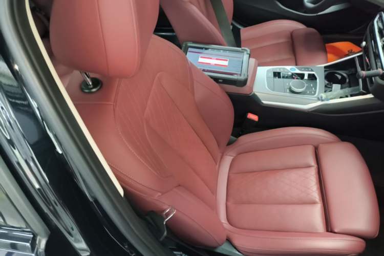 Used BMW i3 2023 eDrive 40 L Midnight Sports Package Right Front Seat