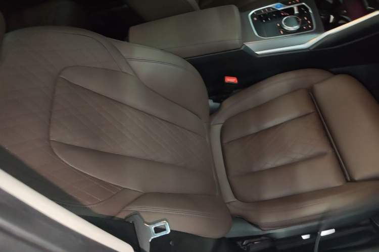 Used BMW i3 2023 eDrive 40 L Midnight Sports Package Right Front Seat