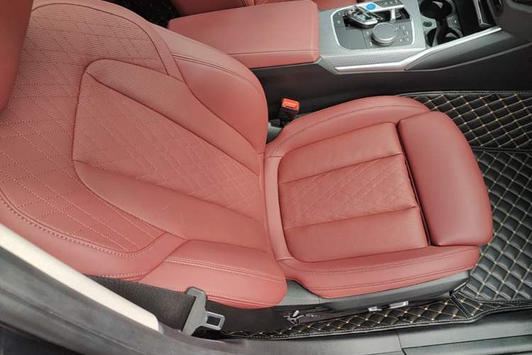 Used BMW i3 2023 eDrive 40 L Midnight Sports Package Right Front Seat