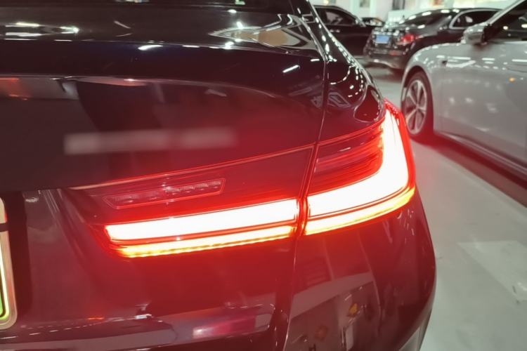 Used BMW i3 2023 eDrive 40 L Midnight Edition Right Rear Taillight