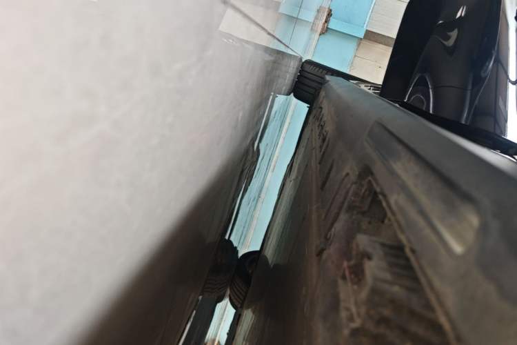 Used BMW i3 2023 eDrive 40 L Midnight Edition Right Side Sill