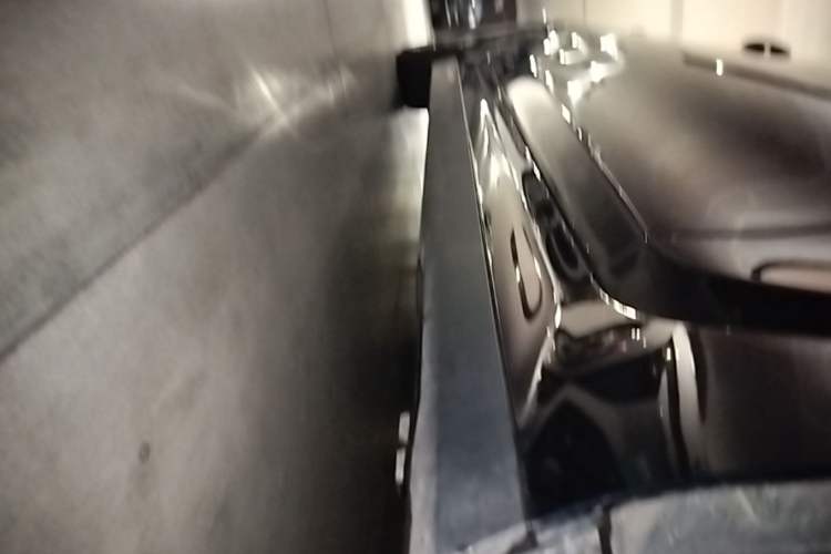 Used BMW i3 2023 eDrive 40 L Midnight Edition Right Side Sill