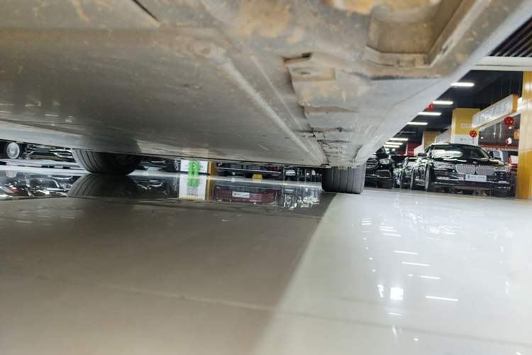 Used BMW i3 2023 eDrive 40 L Midnight Sports Package Right Side Sill