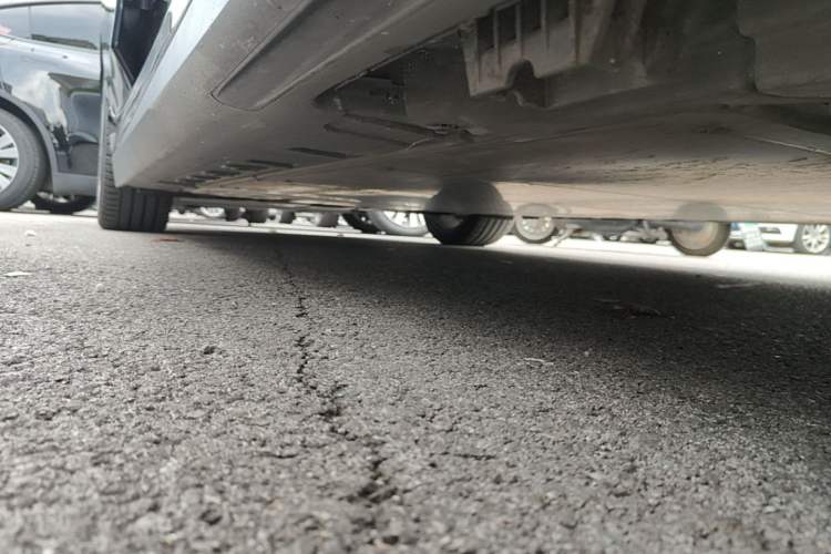 Used BMW i3 2023 eDrive 40 L Midnight Sports Package Right Side Sill