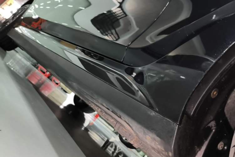 Used BMW i3 2023 eDrive 40 L Midnight Edition Right Side Sill