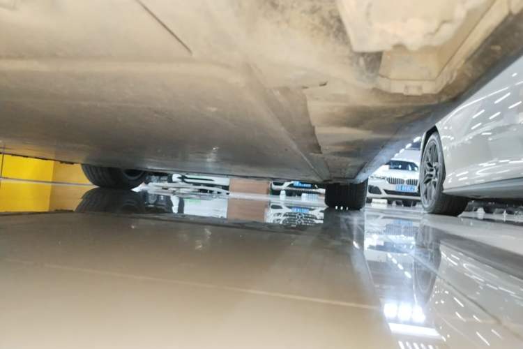 Used BMW i3 2023 eDrive 40 L Midnight Edition Right Side Sill