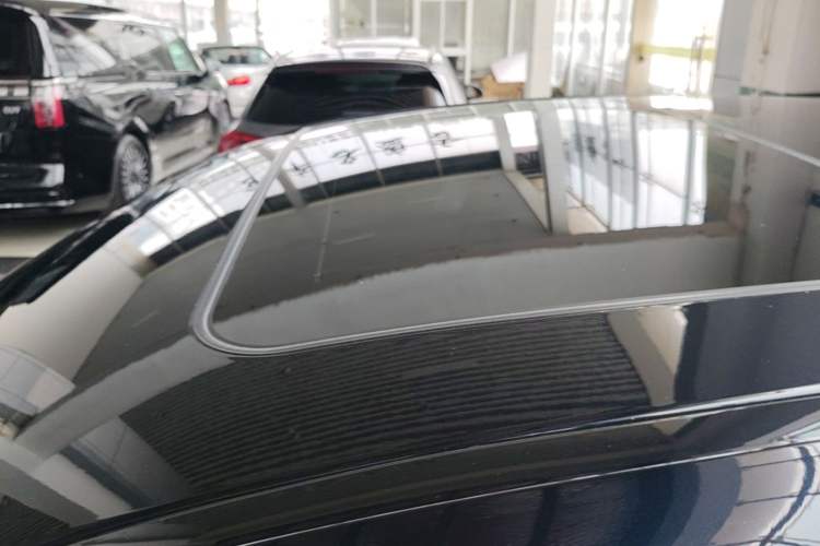 Used BMW i3 2023 eDrive 40 L Midnight Edition Roof