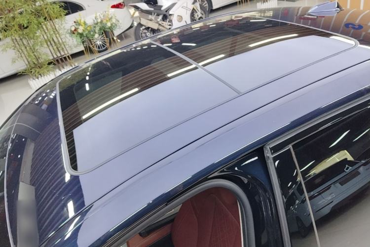 Used BMW i3 2023 eDrive 40 L Midnight Sports Package Roof