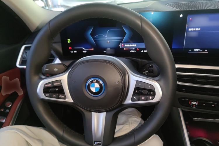Used BMW i3 2023 eDrive 40 L Midnight Edition Steering Wheel