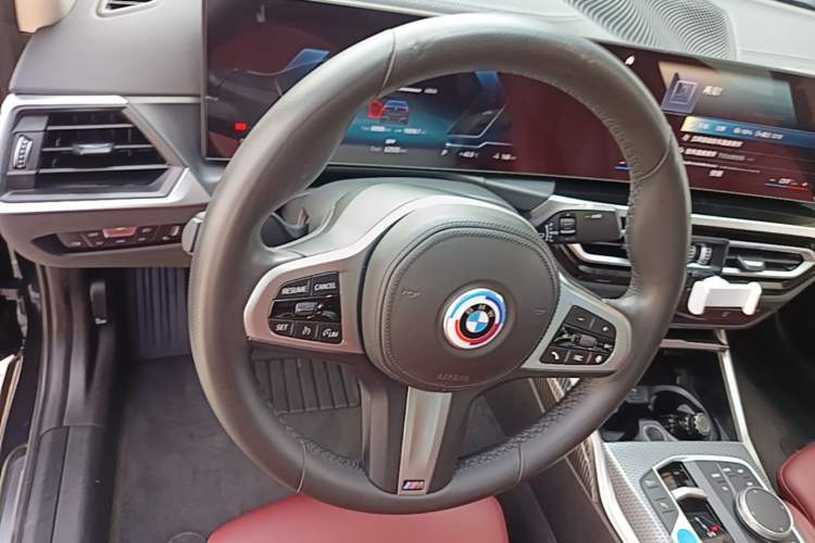 Used BMW i3 2023 eDrive 40 L Midnight Edition Steering Wheel
