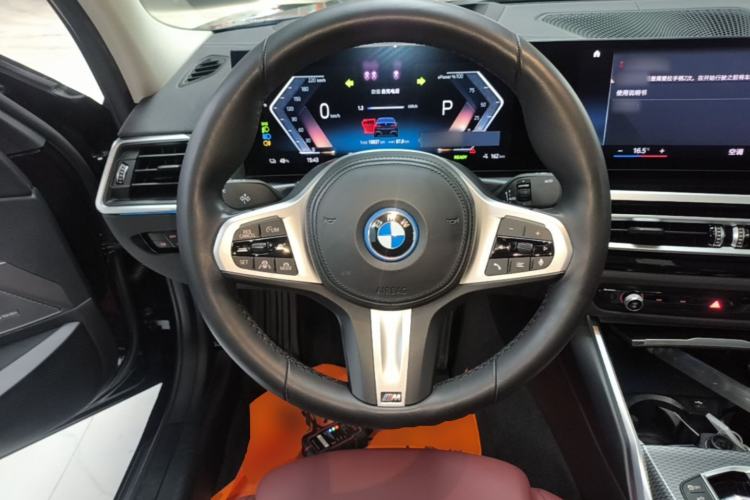 Used BMW i3 2023 eDrive 40 L Midnight Sports Package Steering Wheel