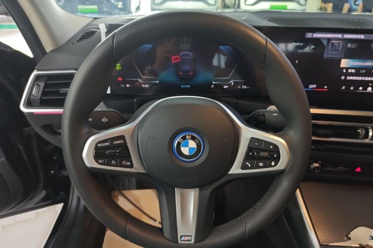 Used BMW i3 2023 eDrive 40 L Midnight Edition Steering Wheel