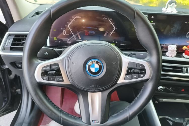 Used BMW i3 2023 eDrive 40 L Midnight Edition Steering Wheel