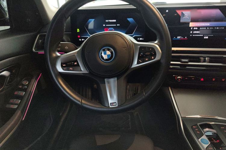 Used BMW i3 2023 eDrive 40 L Midnight Sports Package Steering Wheel