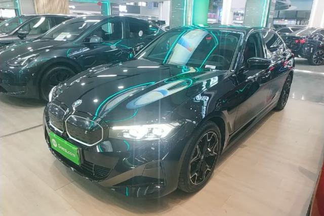 Used BMW i3 2023 eDrive 40 L Midnight Edition