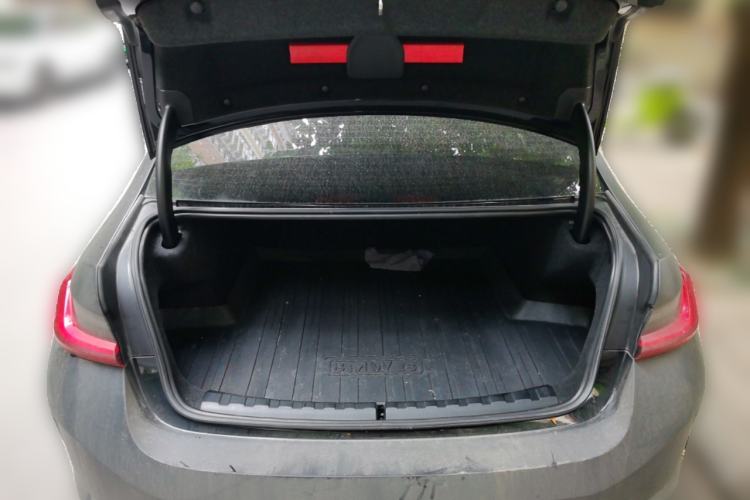 Used BMW i3 2023 eDrive 40 L Midnight Edition Trunk