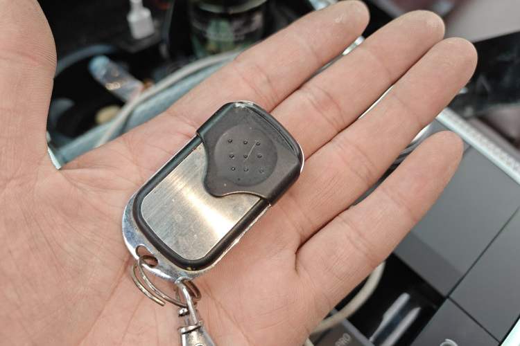 Used BMW i3 2023 eDrive 40 L Midnight Edition Vehicle Key
