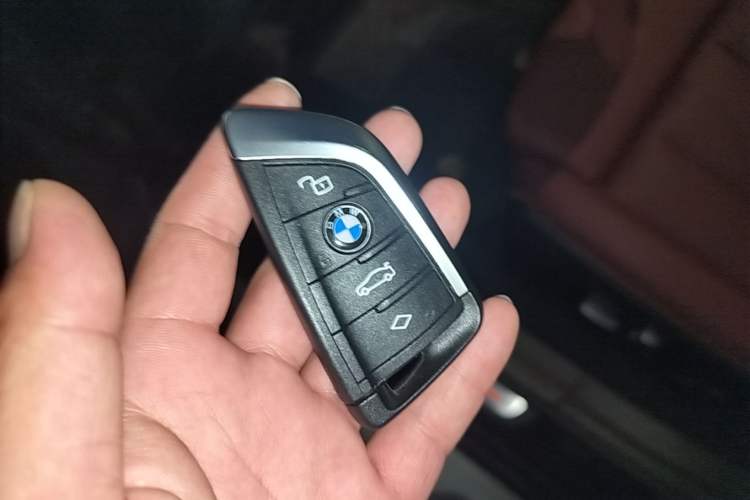 Used BMW i3 2023 eDrive 40 L Midnight Edition Vehicle Key