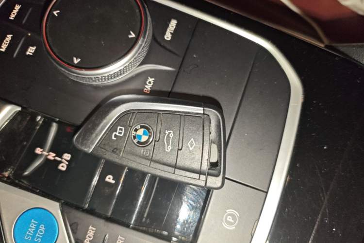 Used BMW i3 2023 eDrive 40 L Midnight Edition Vehicle Key