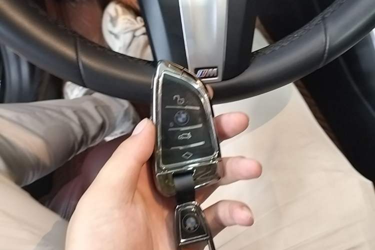 Used BMW i3 2023 eDrive 40 L Midnight Edition Vehicle Key