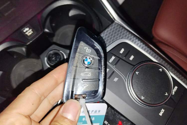 Used BMW i3 2023 eDrive 40 L Midnight Sports Package Vehicle Key