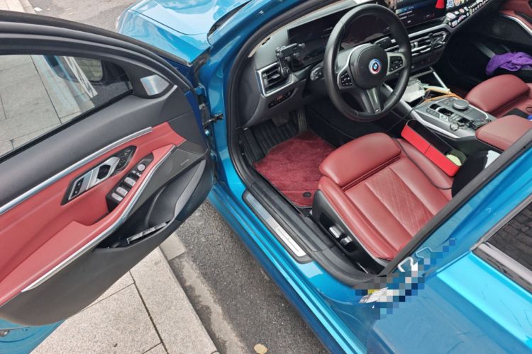 Used BMW i3 2023 eDrive 40 L Midnight Sports Package Driver Seat