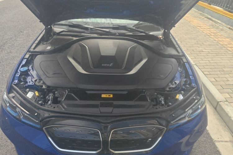 Used BMW i3 2023 eDrive 40 L Midnight Sports Package Engine Bay