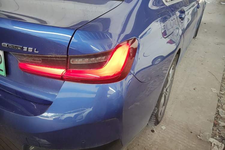 Used BMW i3 2023 eDrive 40 L Midnight Edition Exterior 3