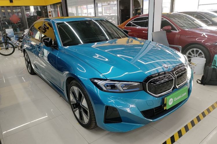 Used BMW i3 2023 eDrive 40 L Midnight Sports Package Front Right 45 Deg