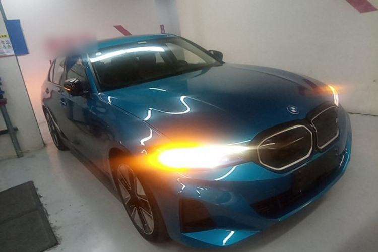 Used BMW i3 2023 eDrive 40 L Midnight Sports Package Front Right 45 Deg