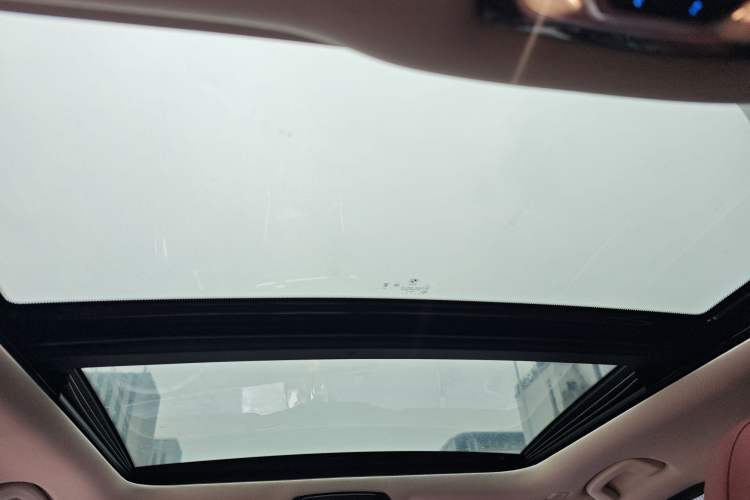 Used BMW i3 2023 eDrive 40 L Midnight Sports Package Headliner