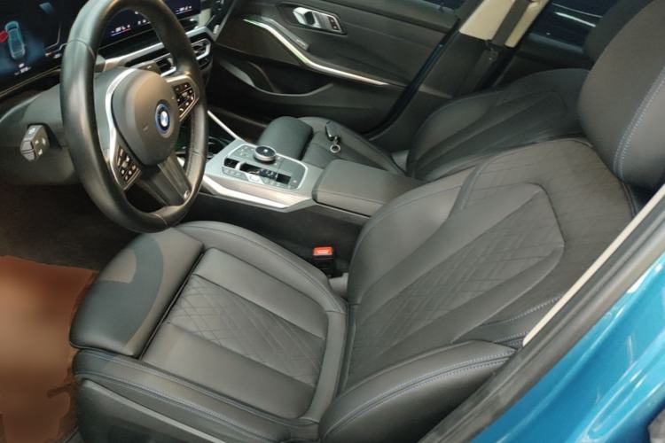 Used BMW i3 2023 eDrive 40 L Midnight Sports Package Left Front Seat