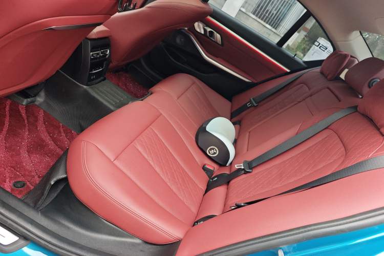 Used BMW i3 2023 eDrive 40 L Midnight Sports Package Left Rear Seat